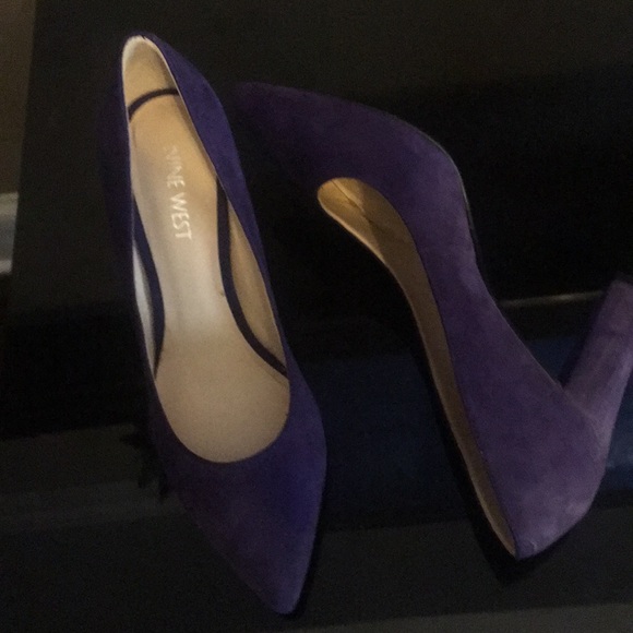 nine west purple pumps